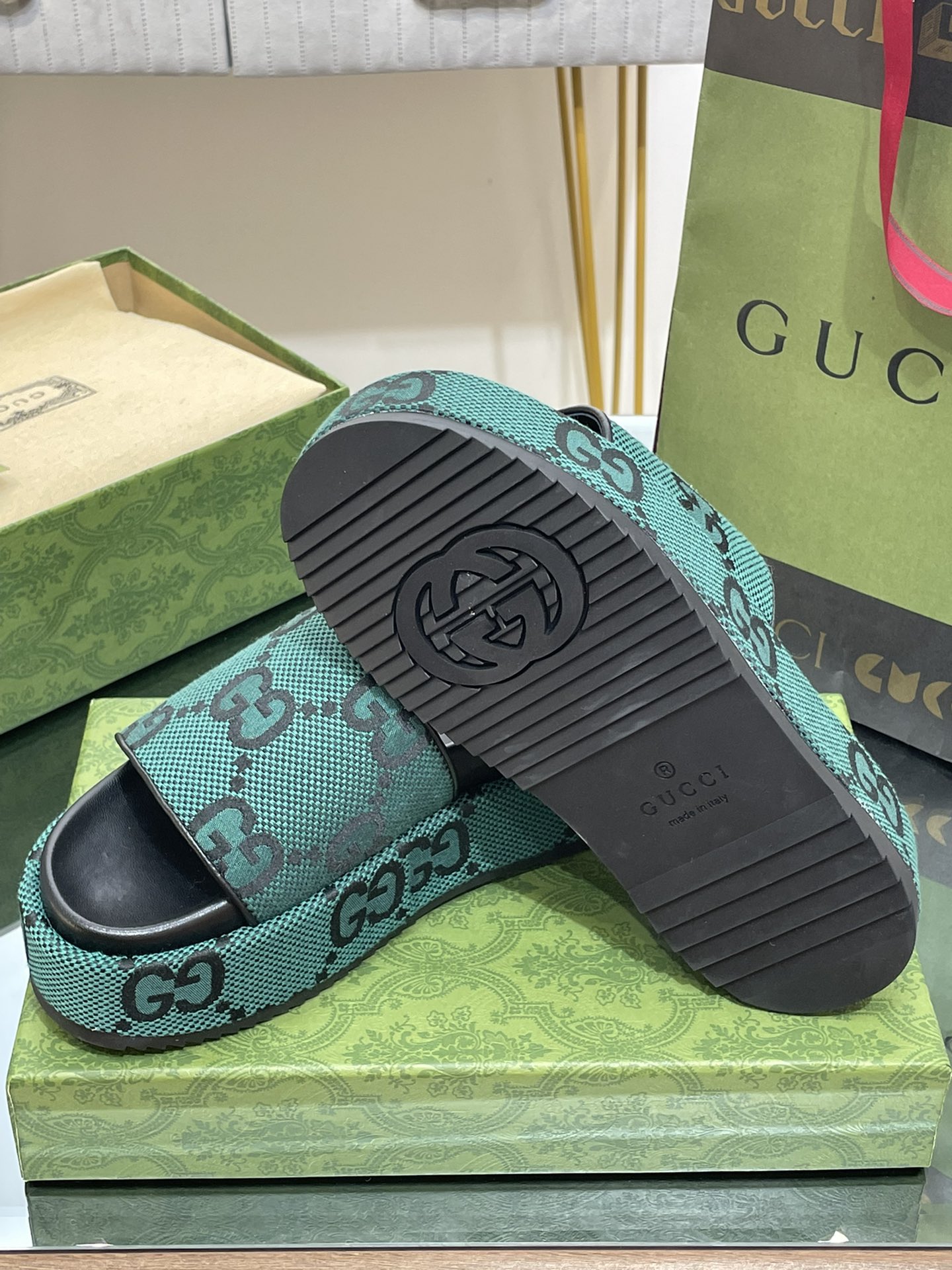 G*u*i slides(size35-43)