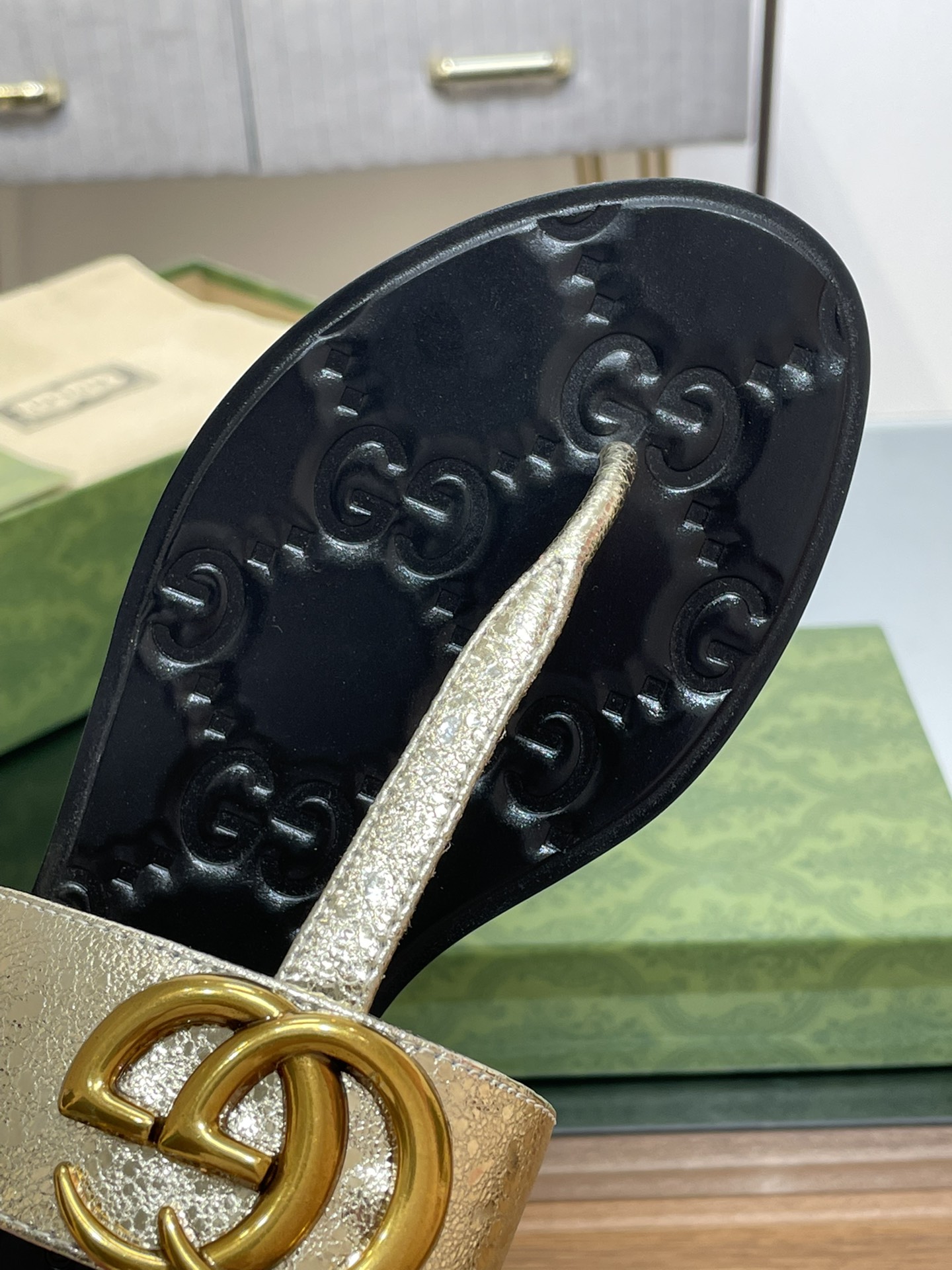 G*u*i slides(size35-43)