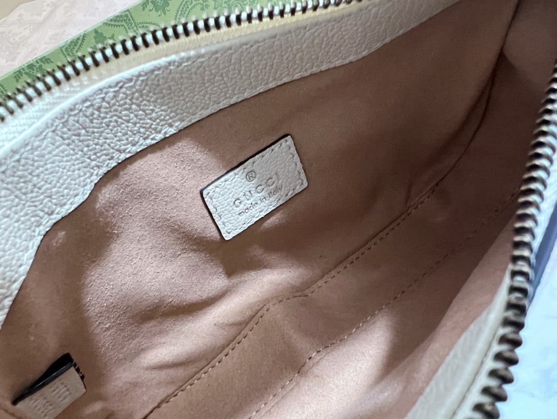 G*u*i aphrodite bag-21*12*4cm