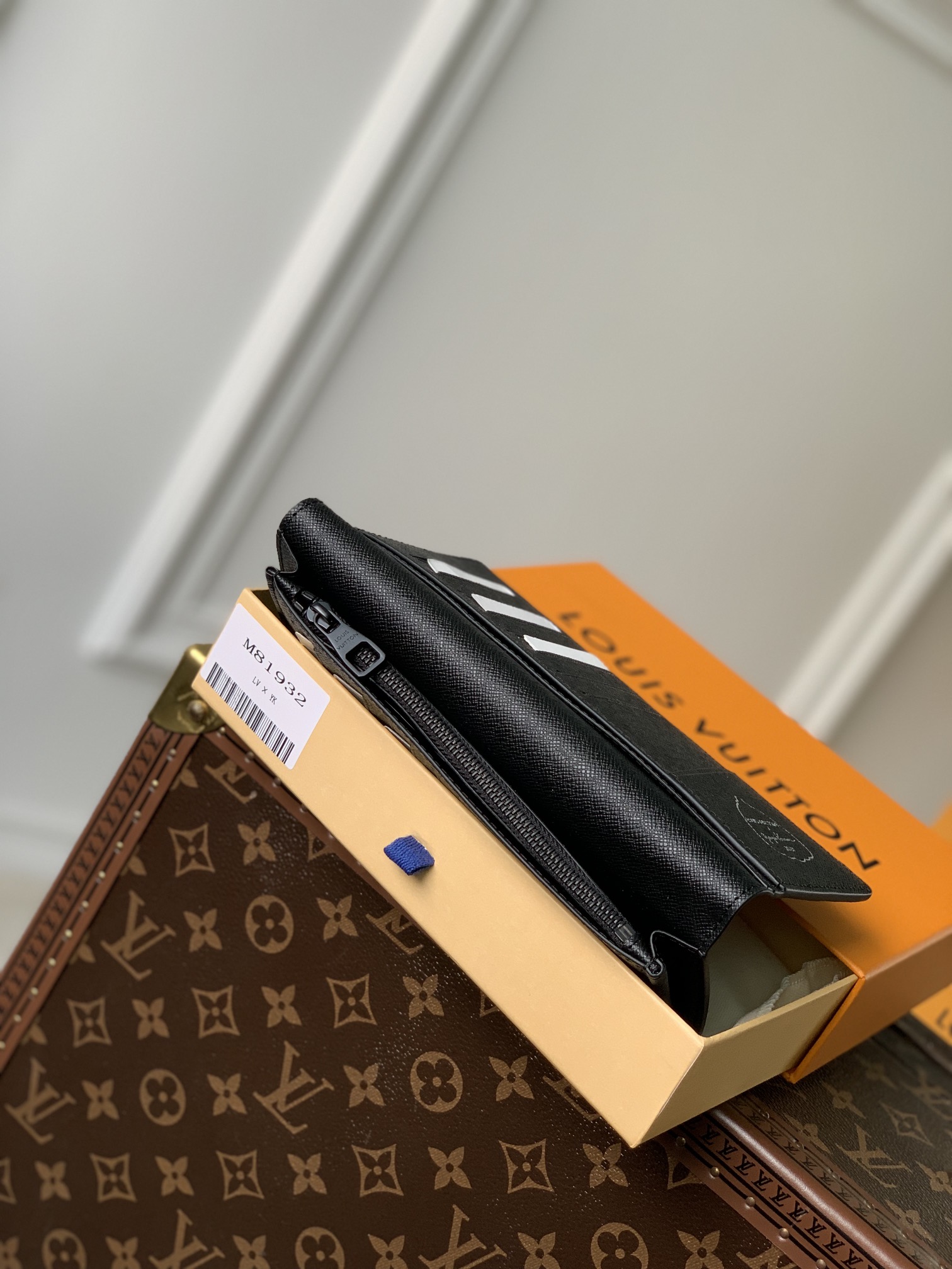 l0*is V*t0n wallet m81980-19 x 10.5 x 2 cm