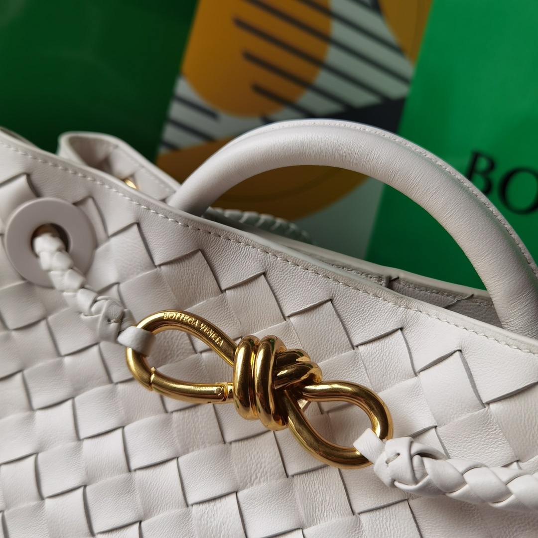 bo*te*ga Ve*ne*tatote-22*25*10.5cm