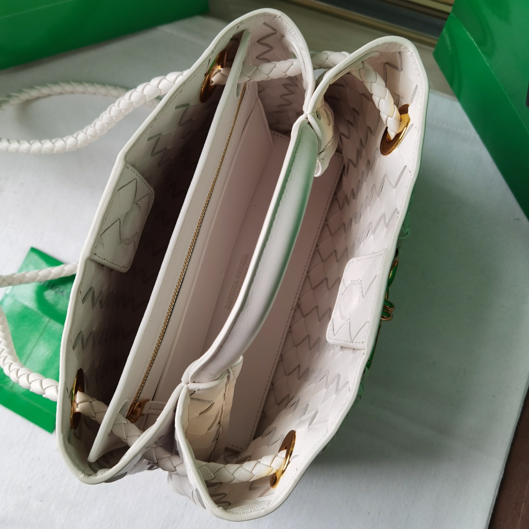 bo*te*ga Ve*ne*tatote-22*25*10.5cm