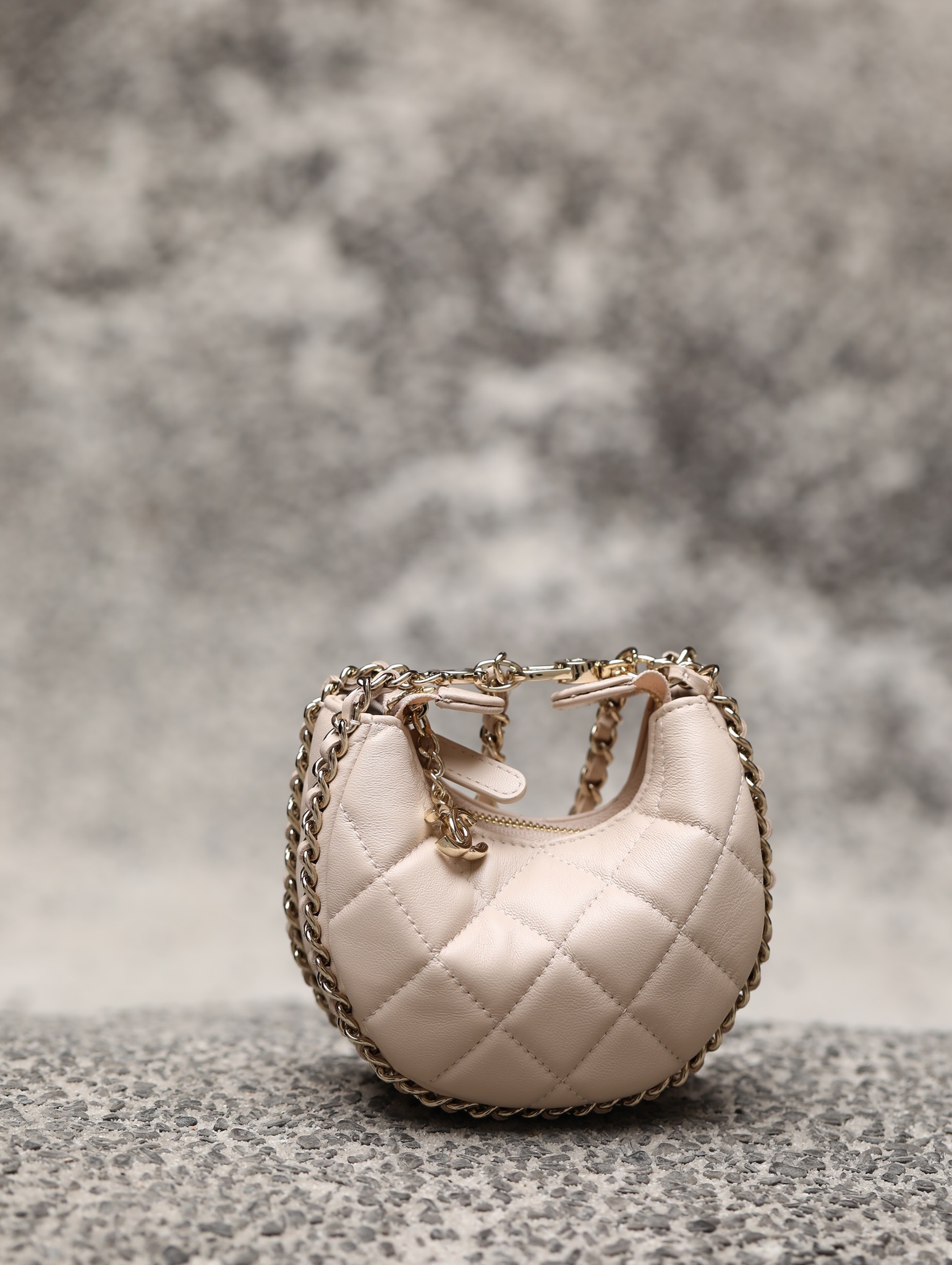 Ch@nel 23SS Moon Bag-16*10/22*14CM