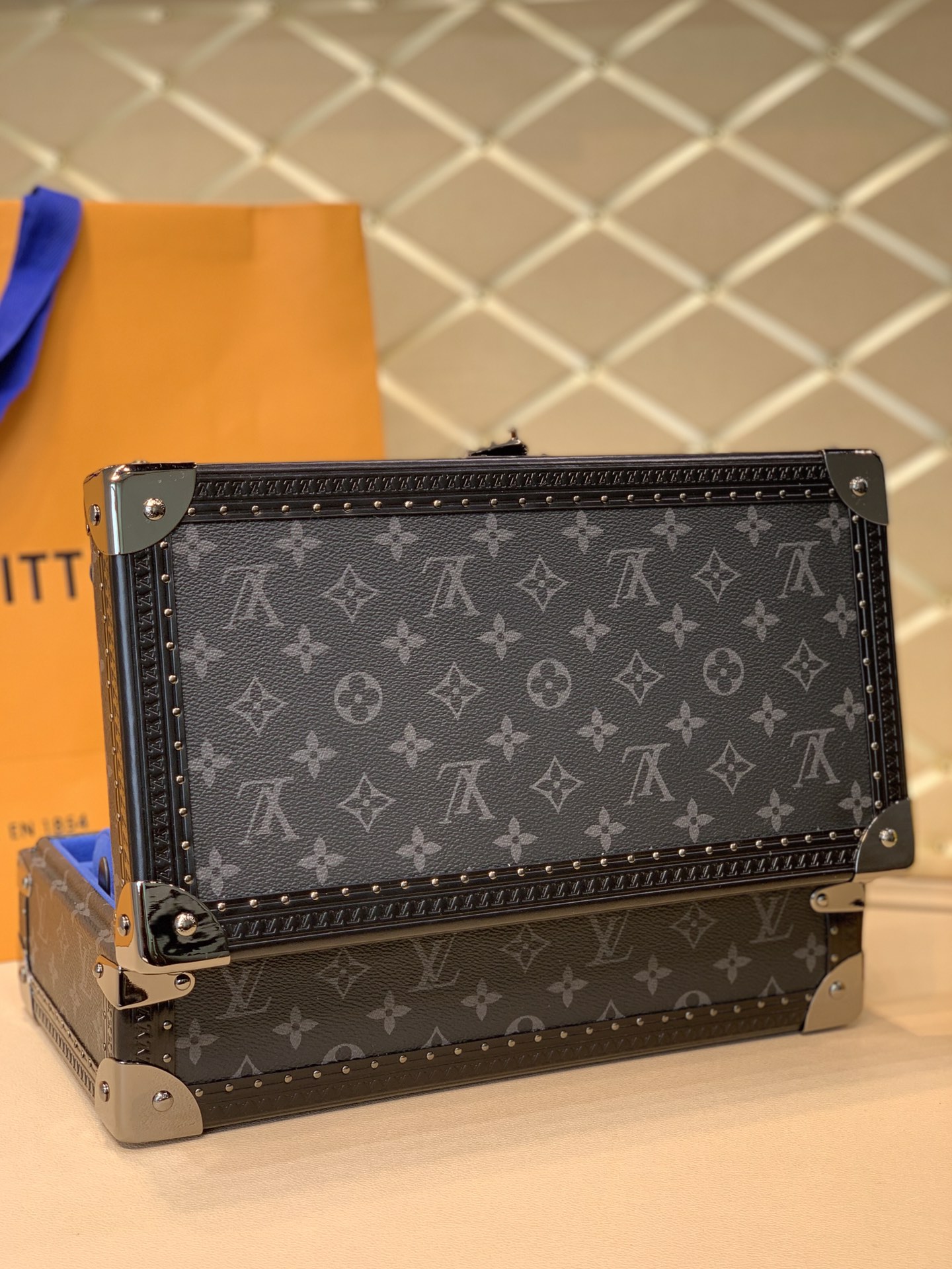 l0*is V*t0n cotteville travel box-37*18*1cm