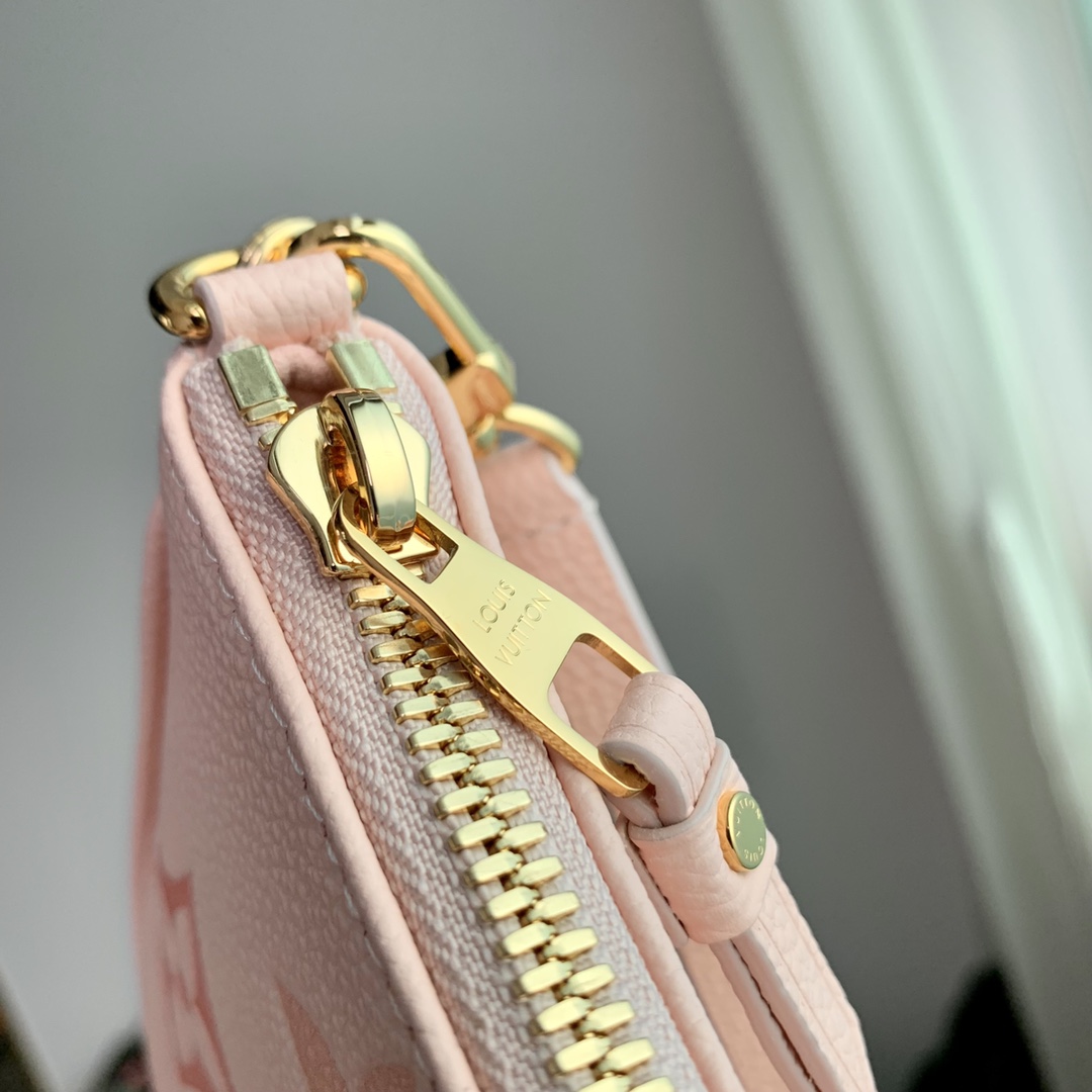 l0*is V*t0n easy pouch on strap-19x11.5x3cm