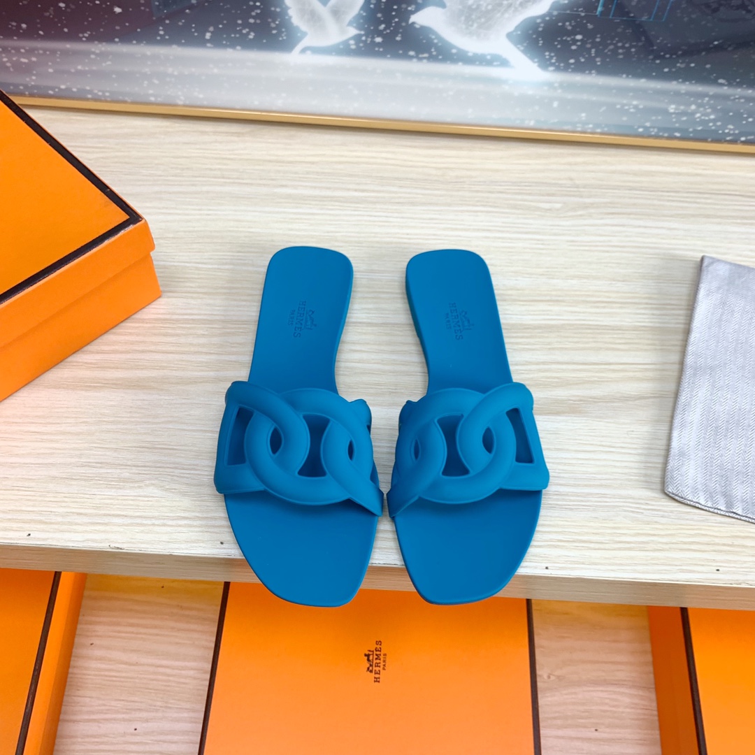 H**mes sandals