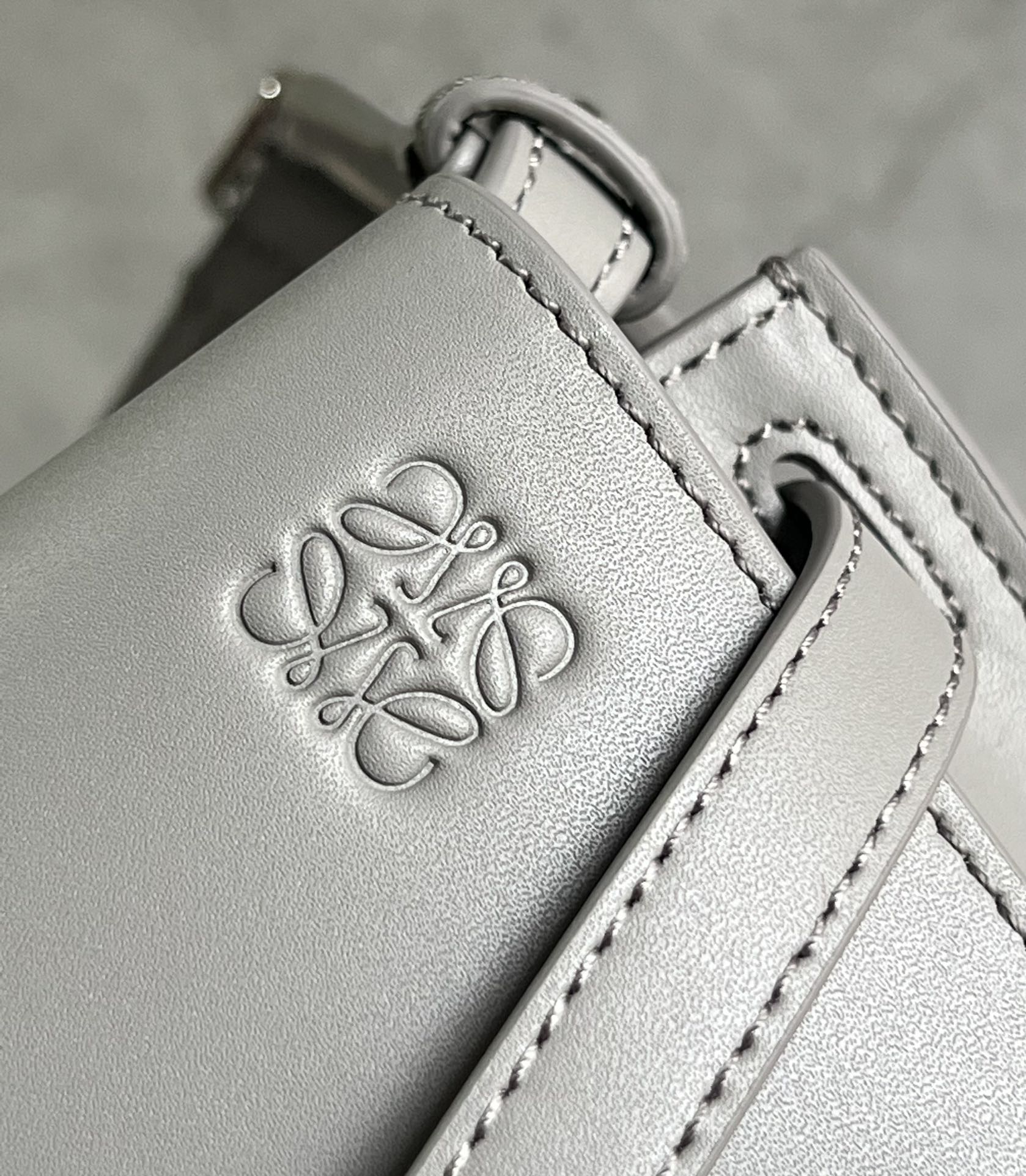 L0ew* mini gate dual bag-21*12.5*9cm