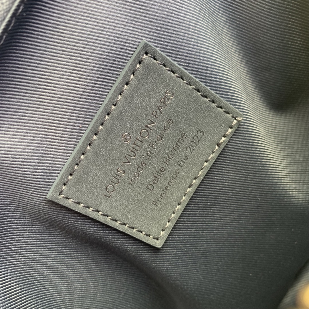 LV -Handle Soft Trunk-M21677-21.5 x 15 x 7CM