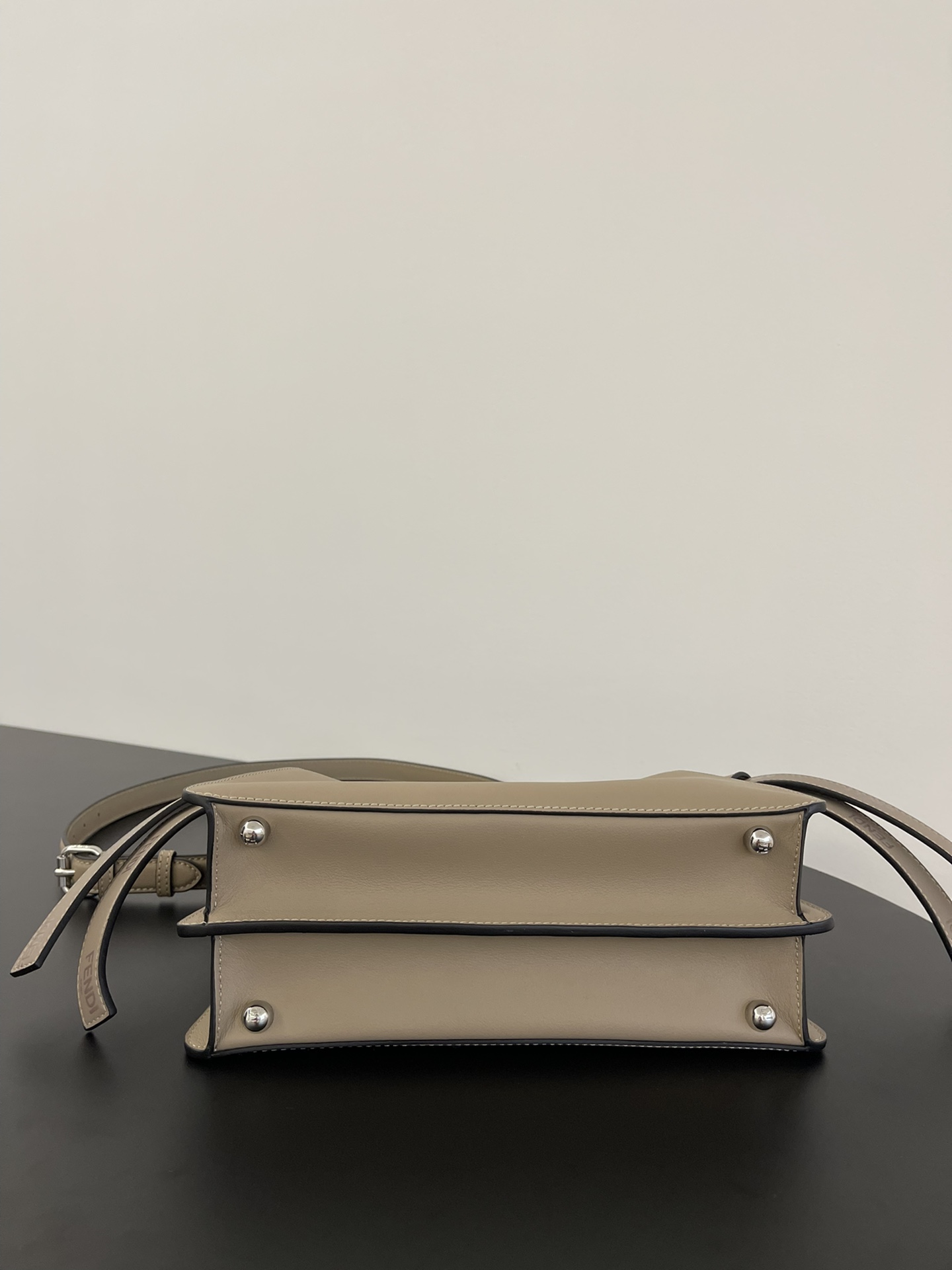 F**di peekaboo-27x21x9.5cm