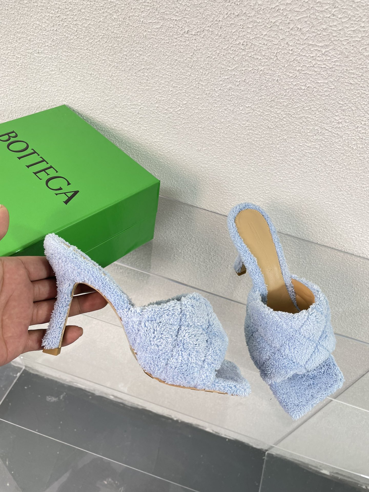 bo*te*ga Ve*ne*ta slippers