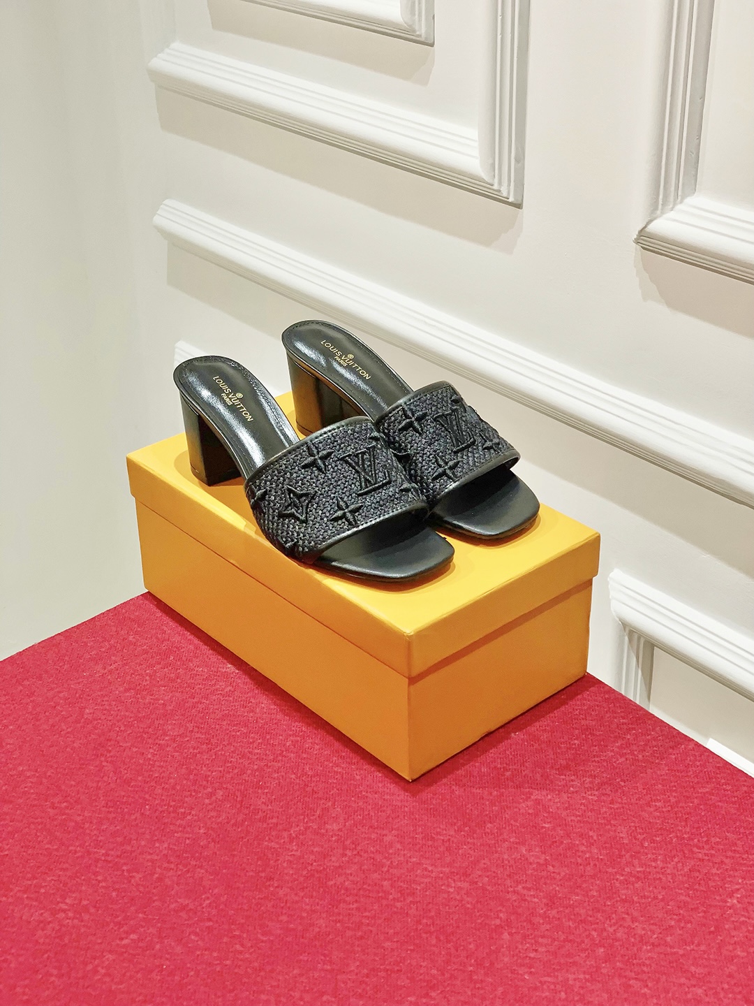 l0*is V*t0n slippers-6.5cm