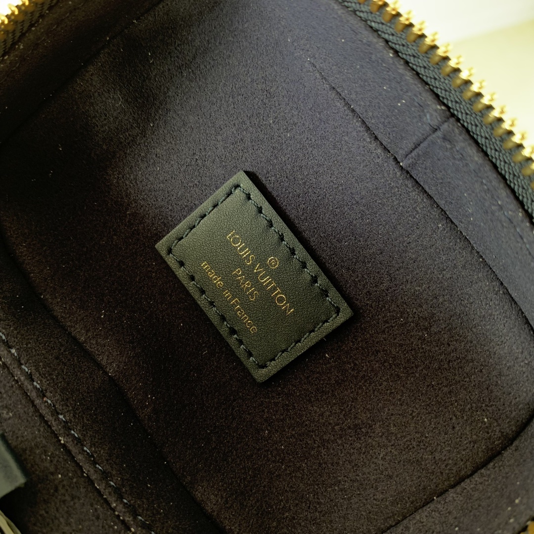 l0*is V*t0n micro vanity-11*10*8cm