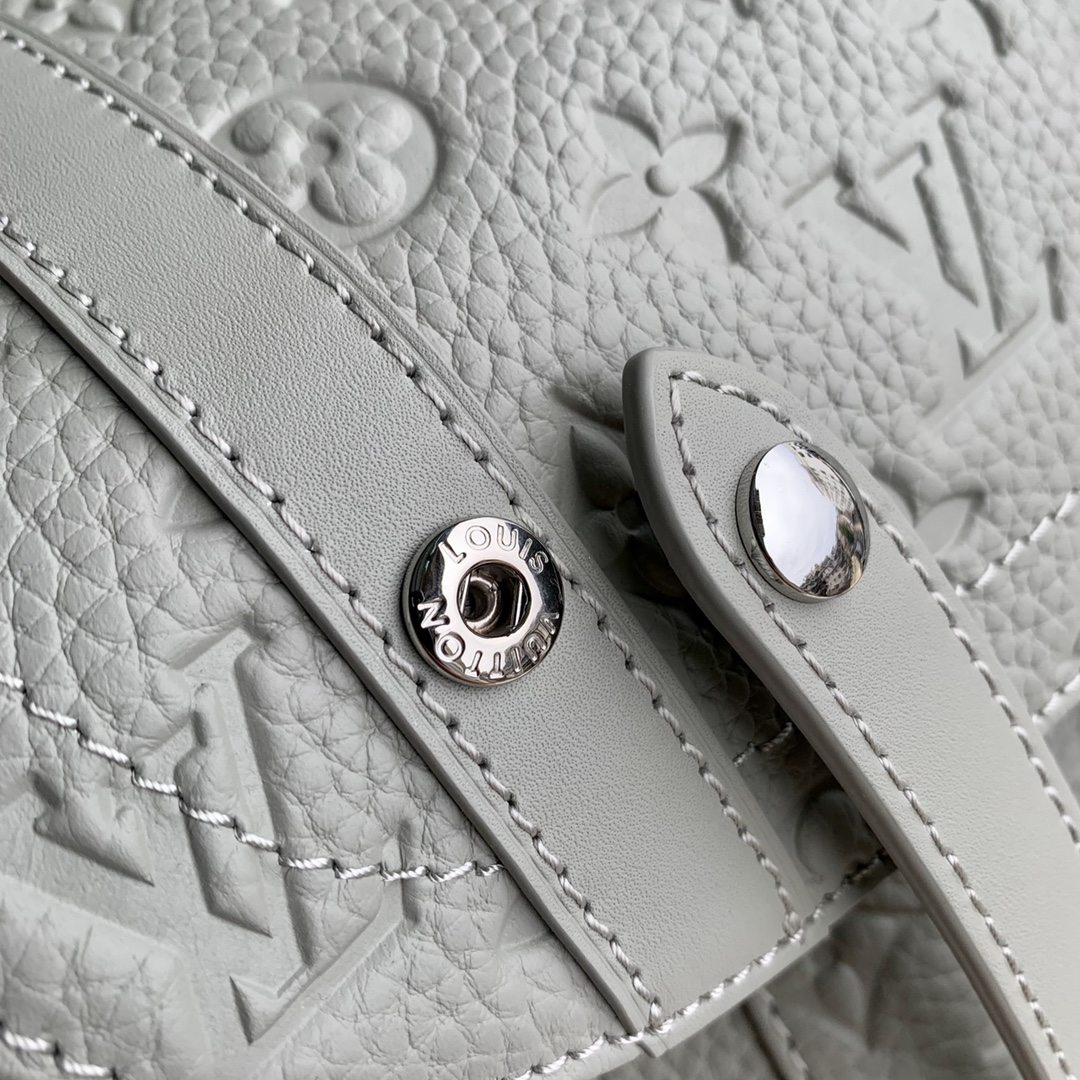 l0*is V*t0n christopher backpack m46699-32*39*12cm