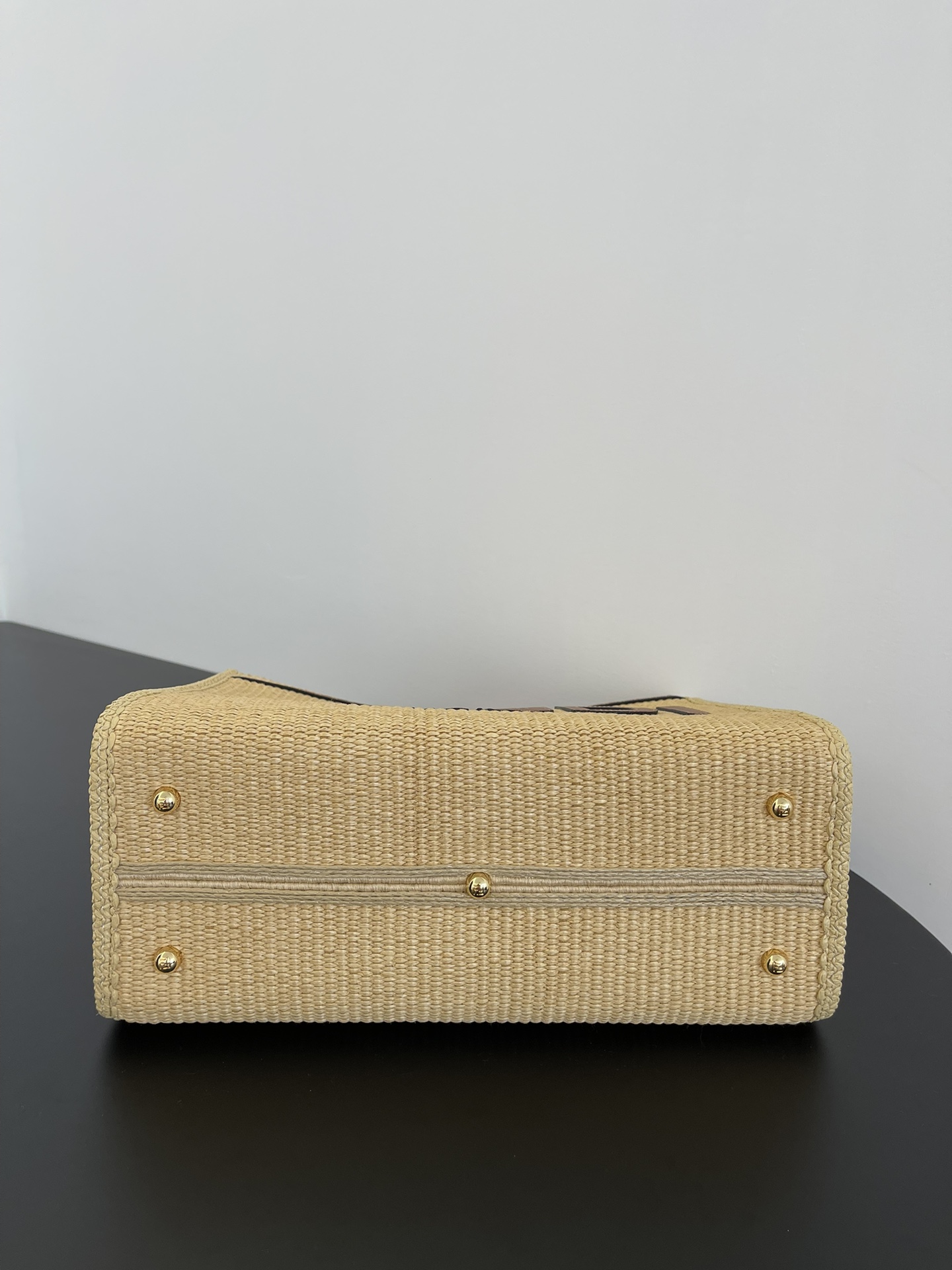 F**di sunshine tote-31x17x35cm