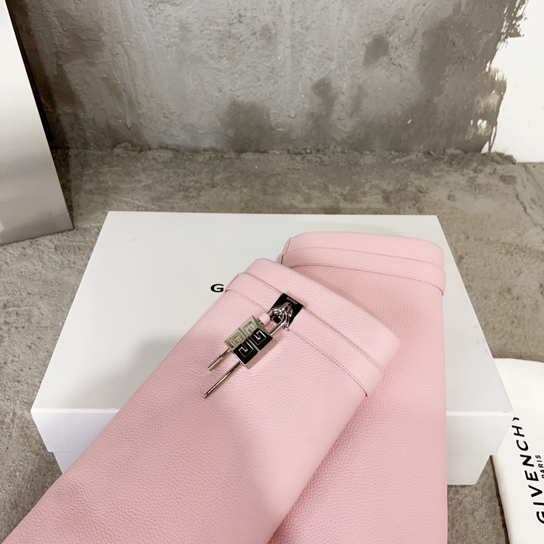 G1uenchy boots(eu35-41)