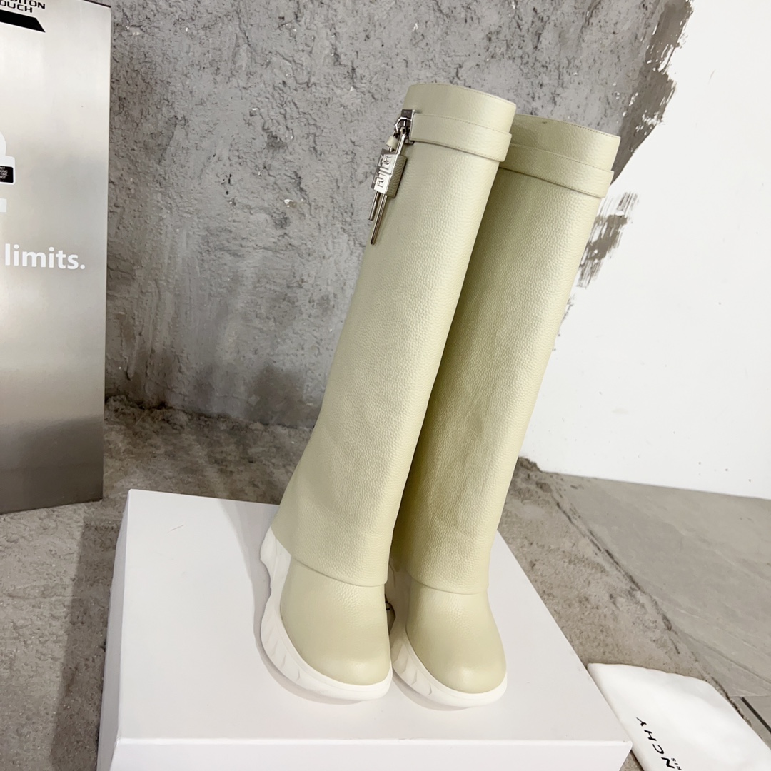 G1uenchy boots(eu35-41)