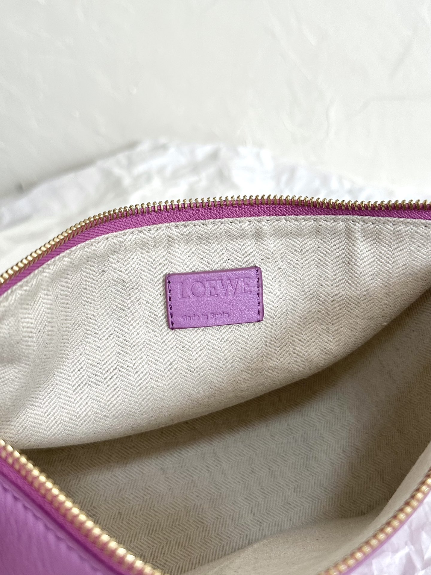 L0ew* hammock hobo bag-28*17*9.5cm