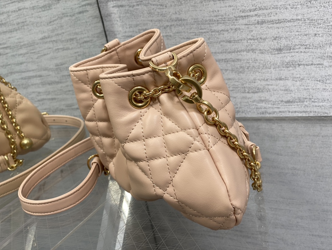 di0r D*or ammi bag-27 * 15 * 12cm