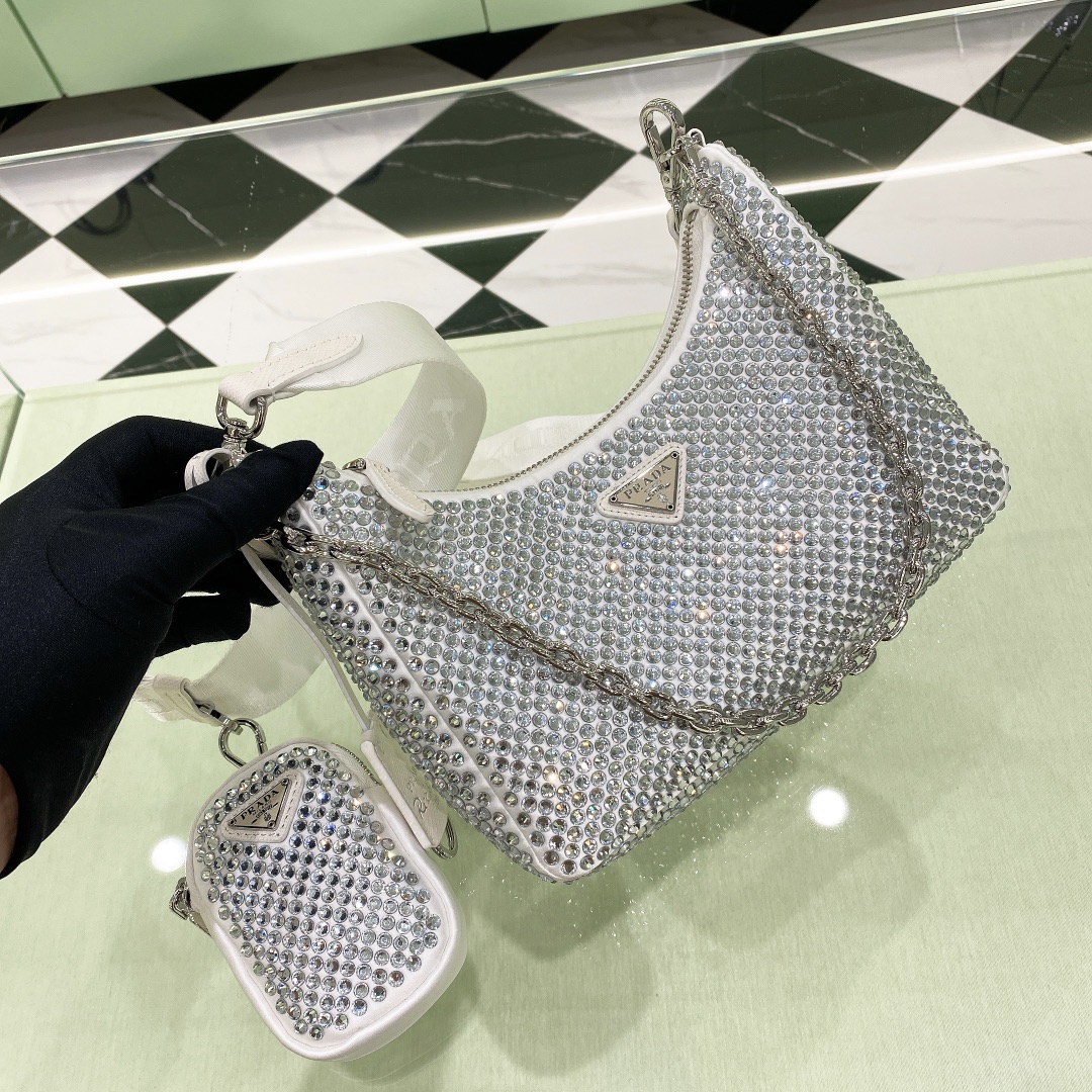 Pra*a re-edition bag-22*15*6.5cm