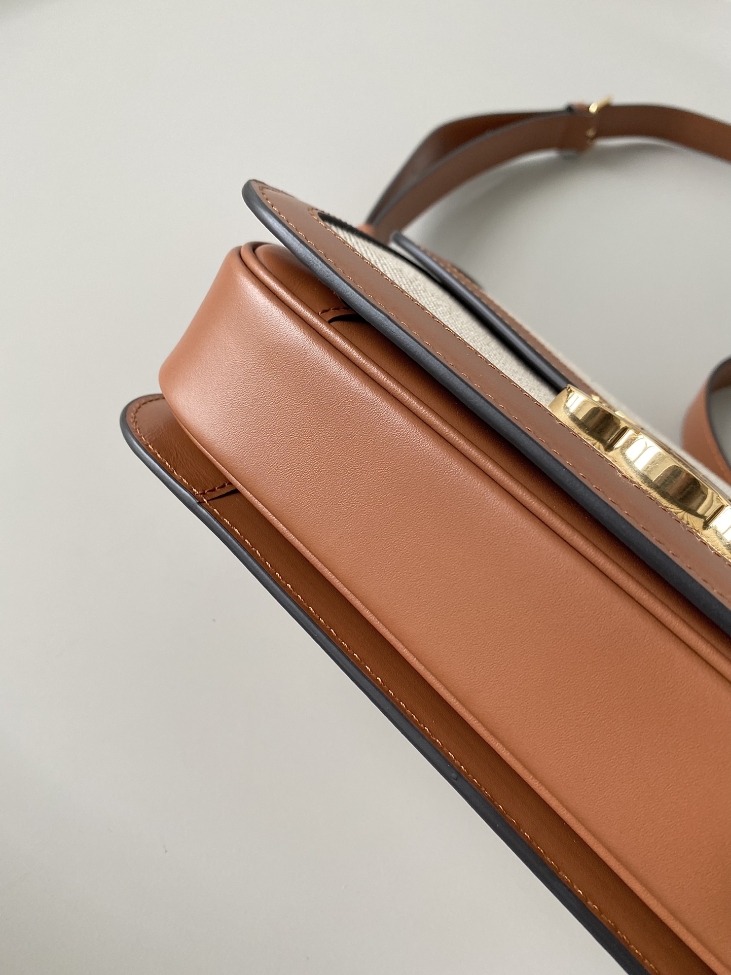 Ce**e Ce**e triomphe bag-22x16.5x7cm