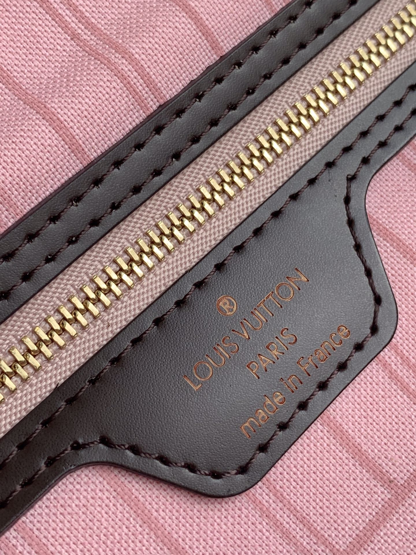 l0*is V*t0n neverfull mm (pink inside) -32*29*17cm