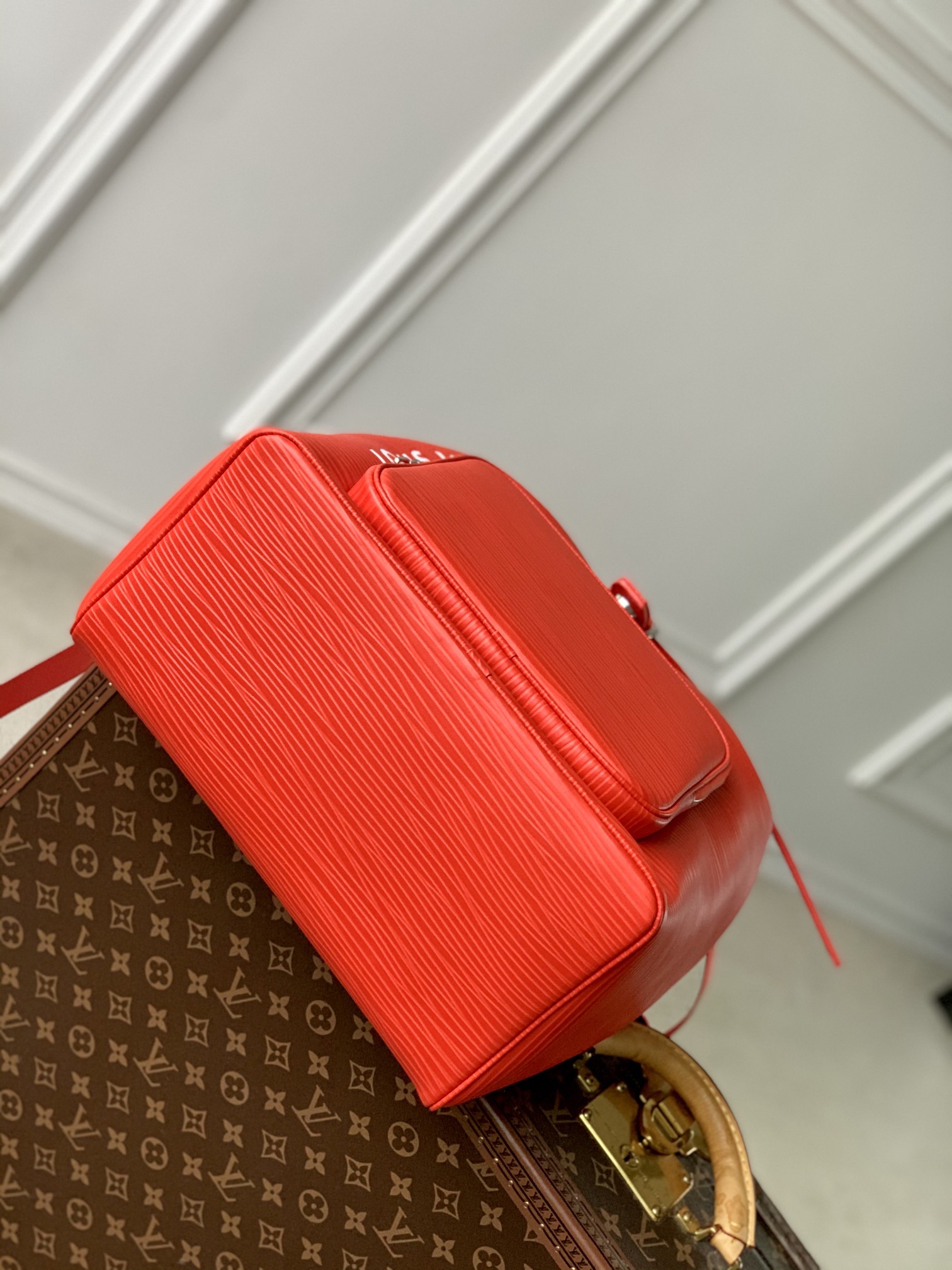 l0*is V*t0n montsouris backpack-32 x 40 x 19cm