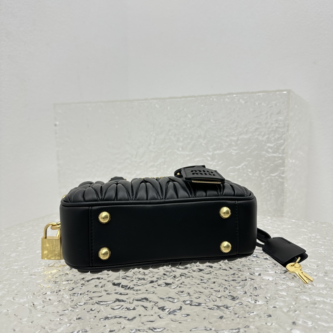 M*um*u vintage too pretty bag-19*13*6cm