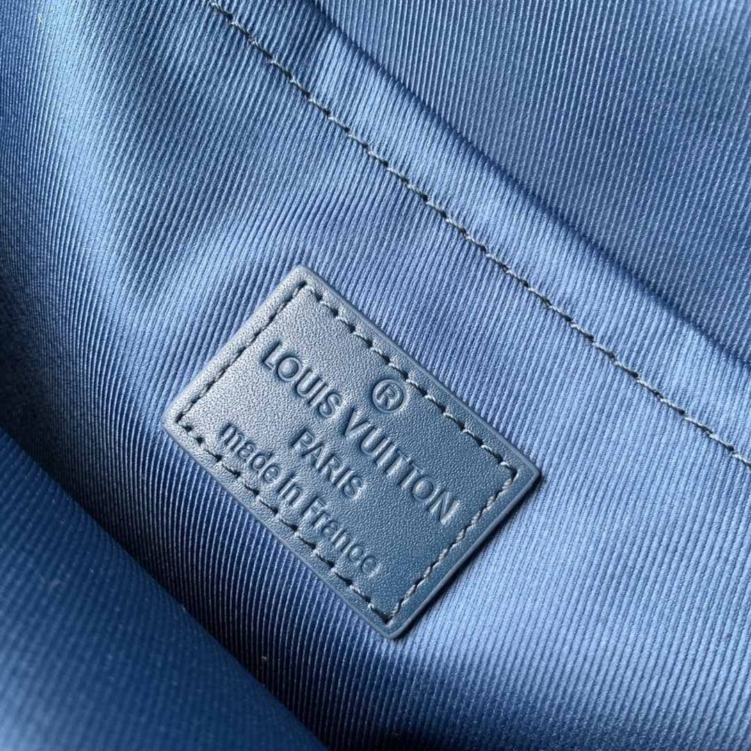 l0*is V*t0n pilot backpack-20.0 x 30.0 x 4cm