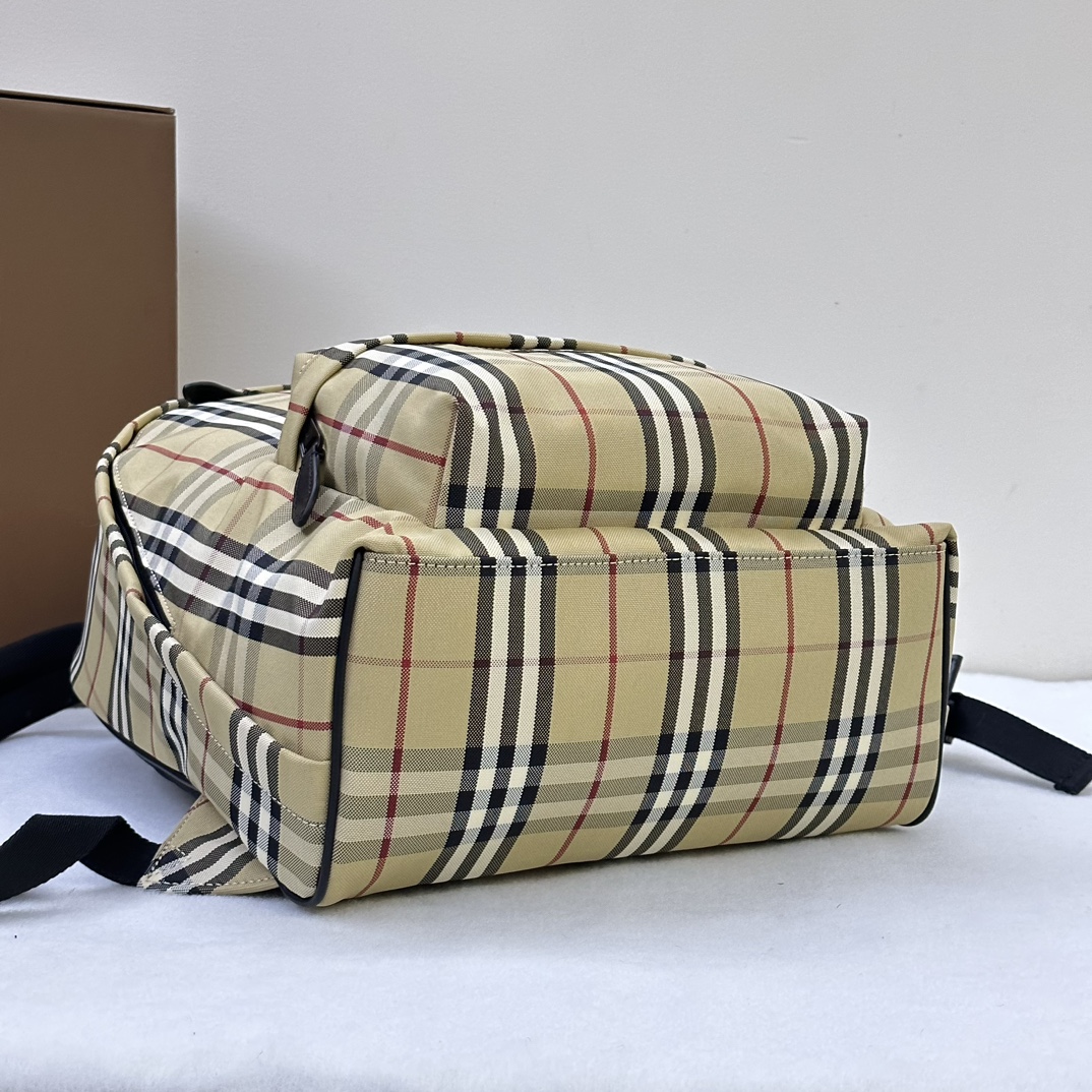 B**rry backpack-30.5 x 14.5 x 42.5cm