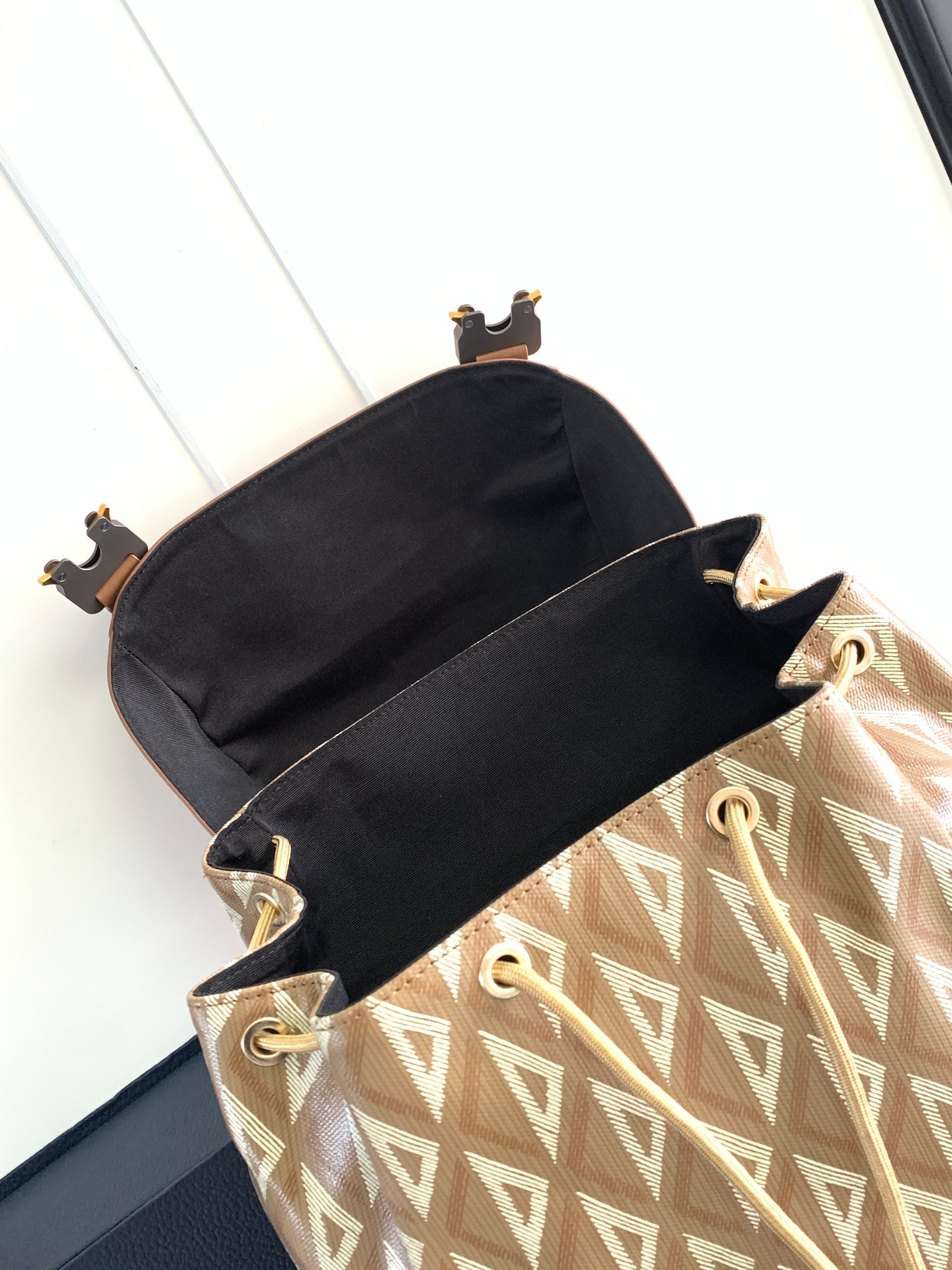 D*or hit the road backpack-43 x 51 x 20cm