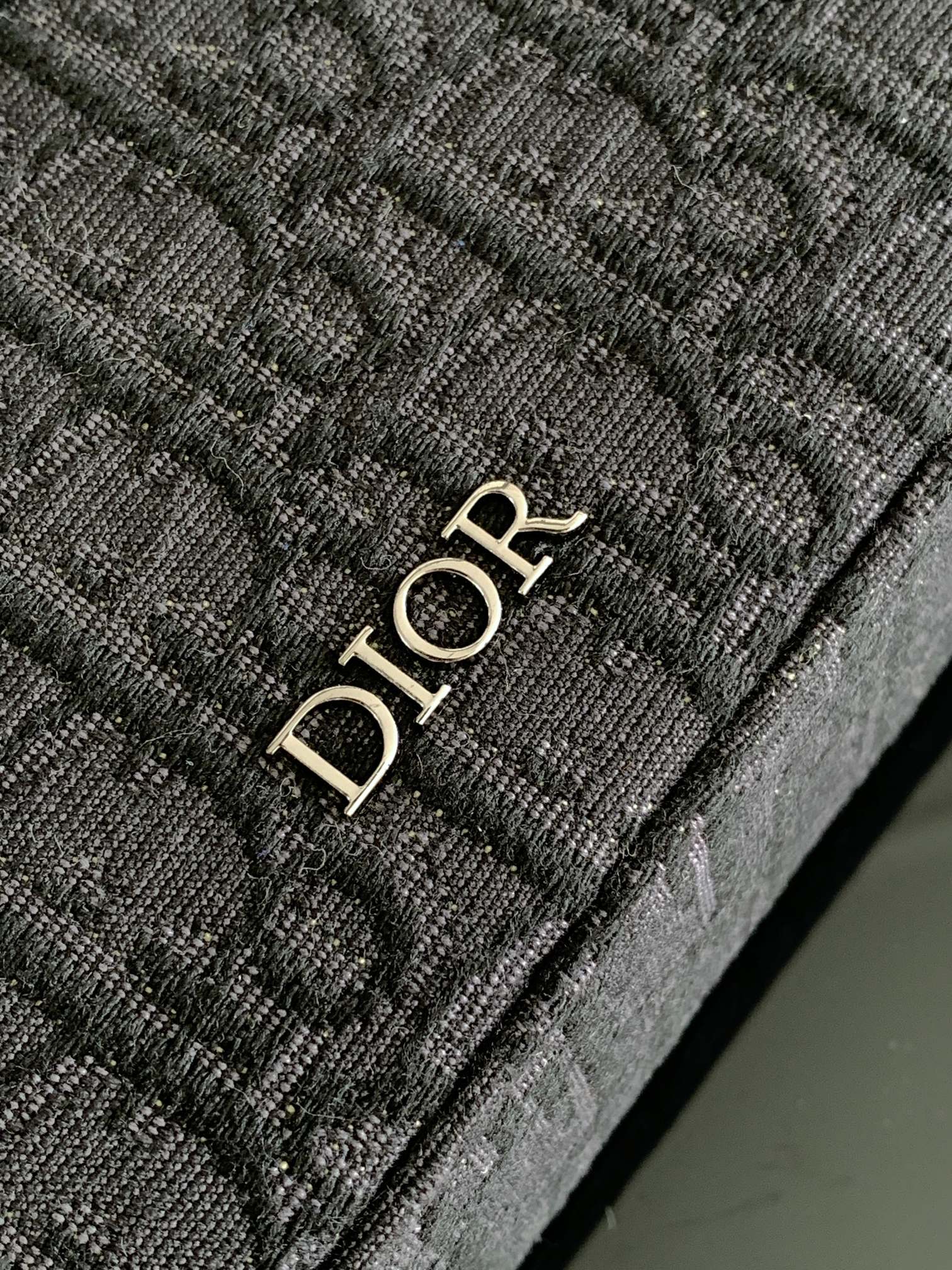 D*or safari messenger bag-22 x 15 x 6cm