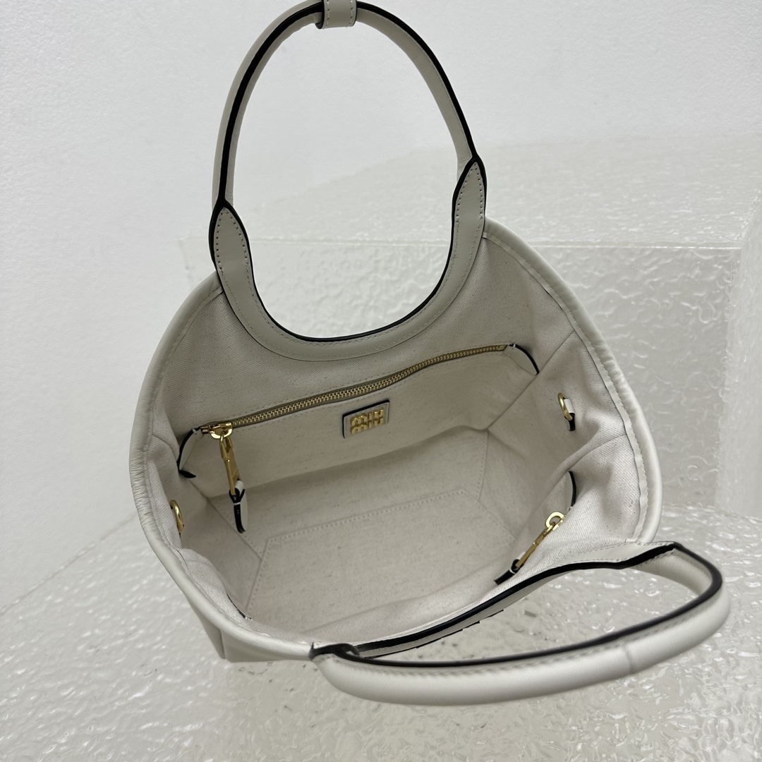 M*um*u hobo bag-22*11*14cm