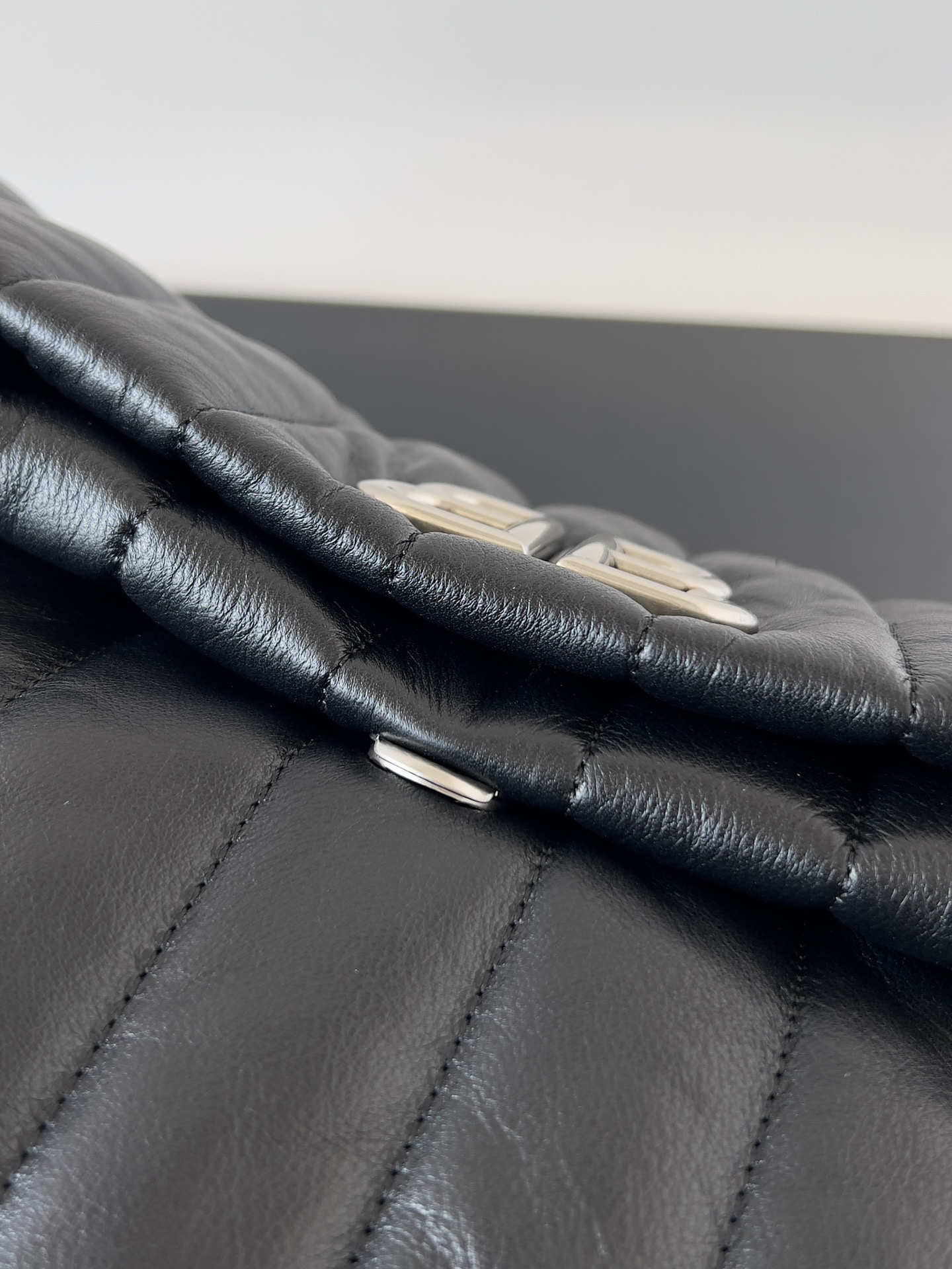 Ba*len*cia*ga monaco bag-32.5*22*9.9cm