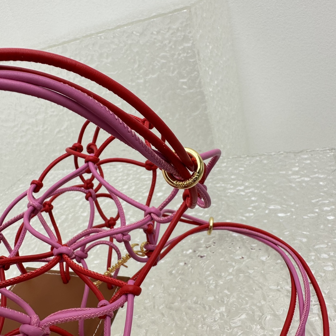 Ja*qvemvs mesh beach tote bag-23*42*11.5cm