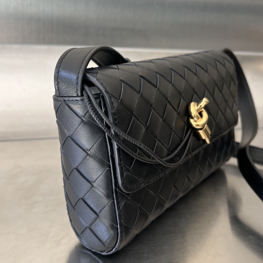 bo*te*ga Ve*ne*ta andiamo crossbody bag-21.5*13.5*4.5cm