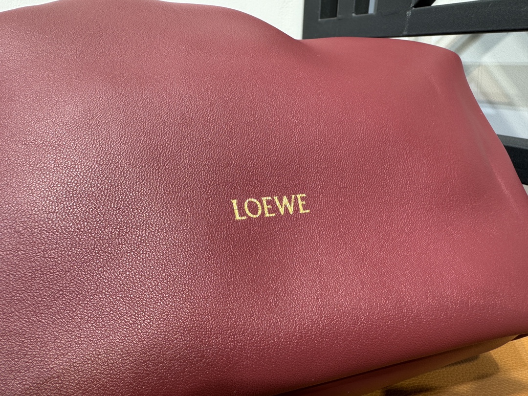 L0ew* squeeze bag-34*33*13.5cm