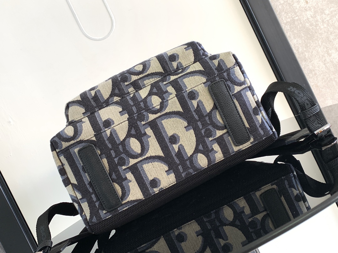 D*or rider backpack-30 x 42 x 15cm