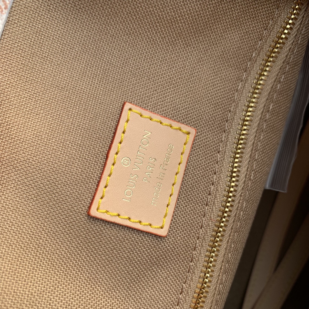 l0*is V*t0n small onthego handbag-35*28*15cm