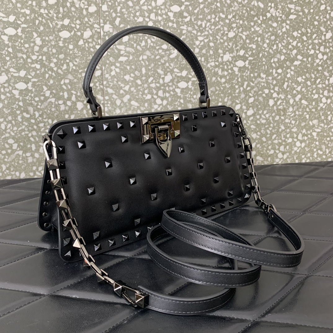 Va1e*ntin0 garavani rockstud 23 bag-28*14*8cm