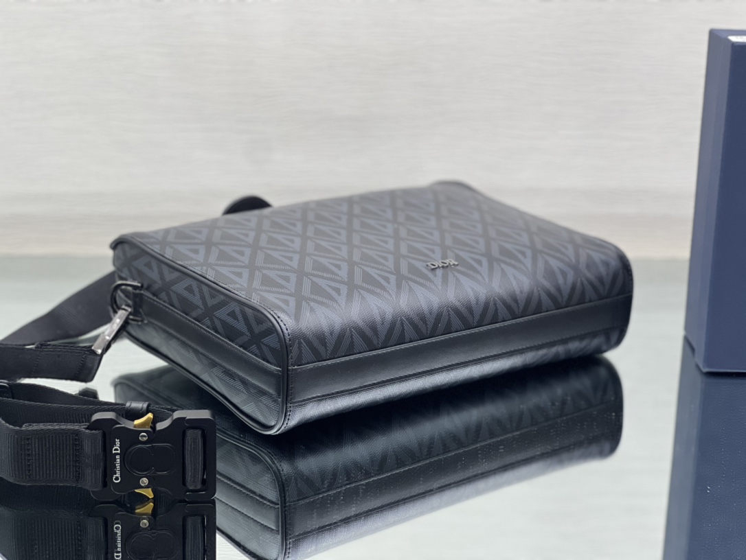 Dio Lingot Bag-29.5 x 21.5 x 7CM