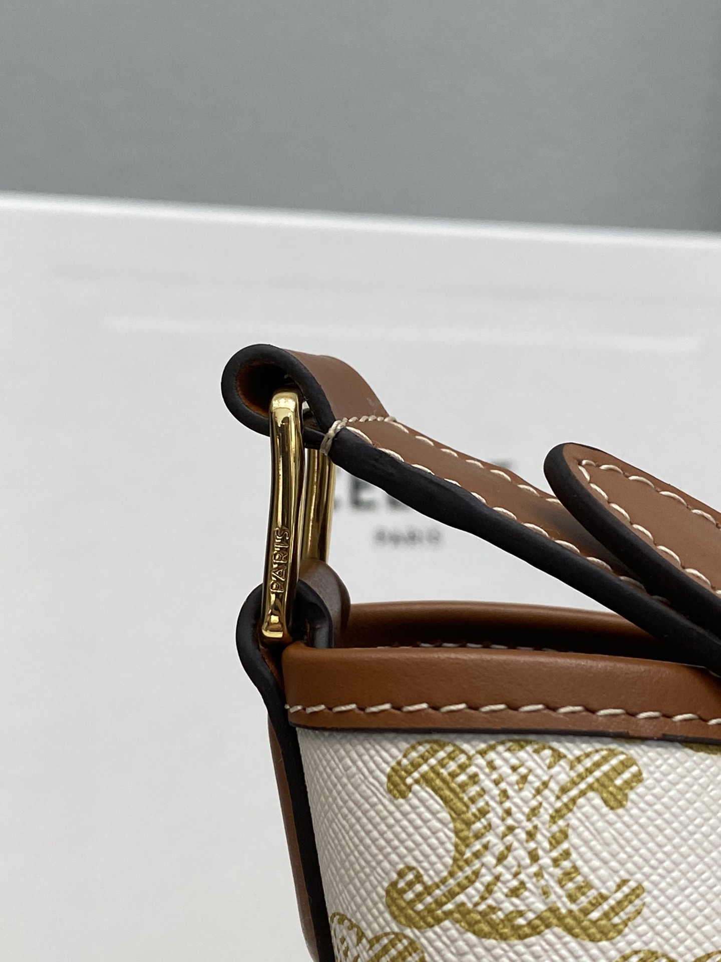 Ce**e triomphe bucket-22×30×13cm