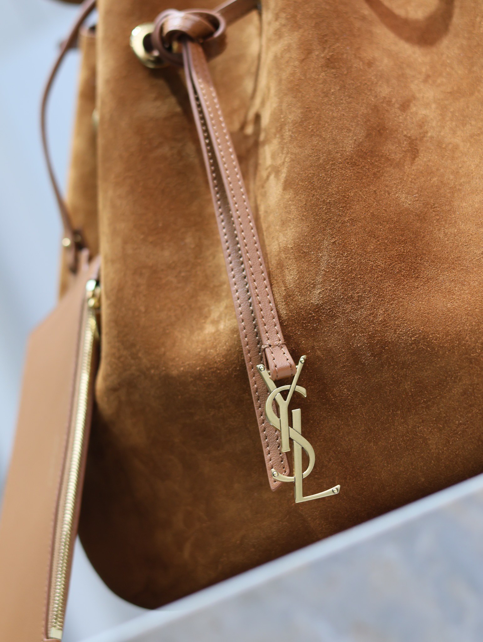 Y*L flat hobo bag-44×33×2.5cm