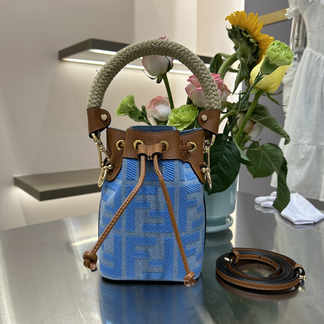 F**di mini mon tresor bag -12x18x10cm