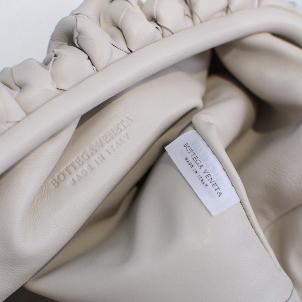 bo*te*ga Ve*ne*ta the pouch bag-38*20*9cm