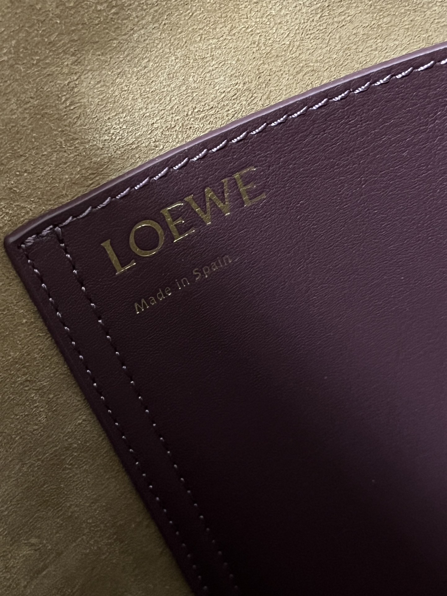 L0ew* pebble bucket bag-28*24*23cm