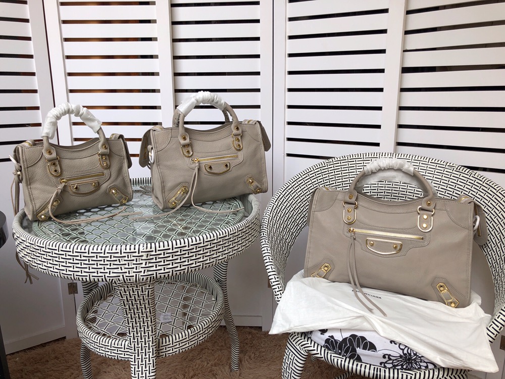 Ba*len*cia*ga graffiti classic city