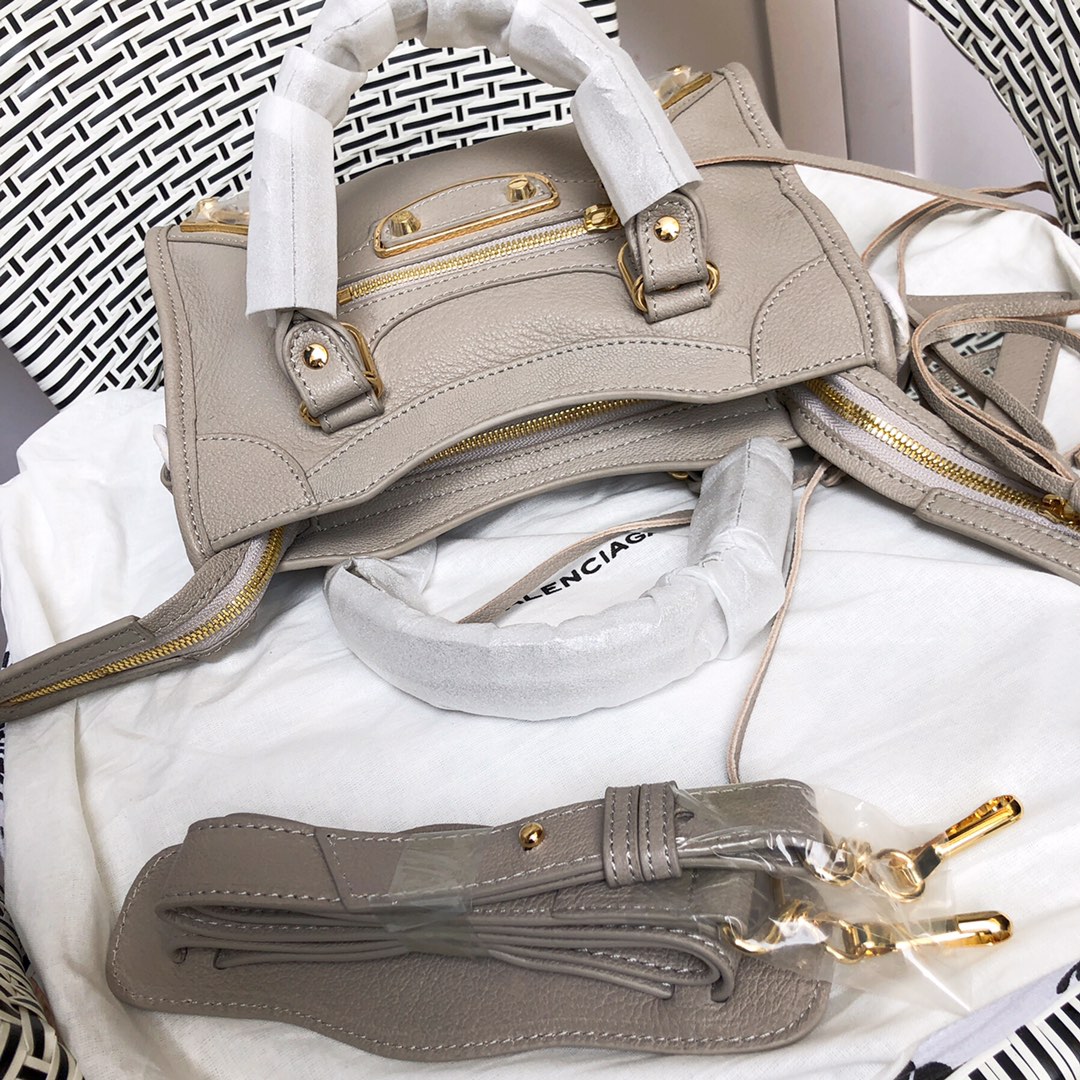 Ba*len*cia*ga graffiti classic city