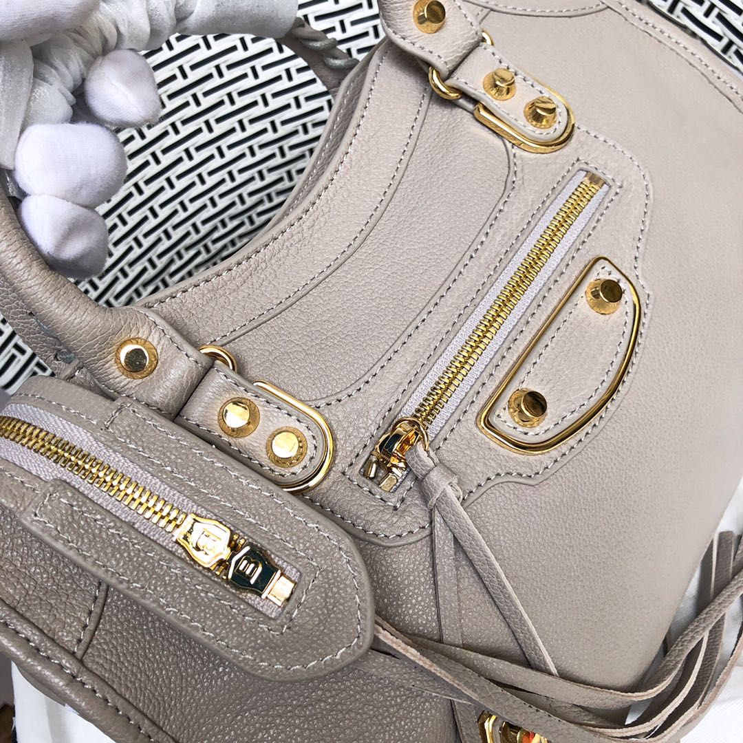 Ba*len*cia*ga graffiti classic city