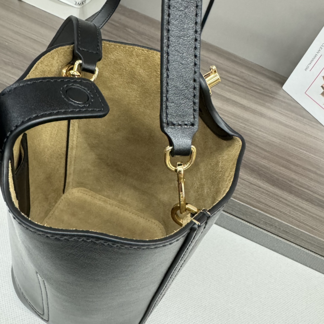 L0ew* mini pebble bucket bag-16*16*19.5cm