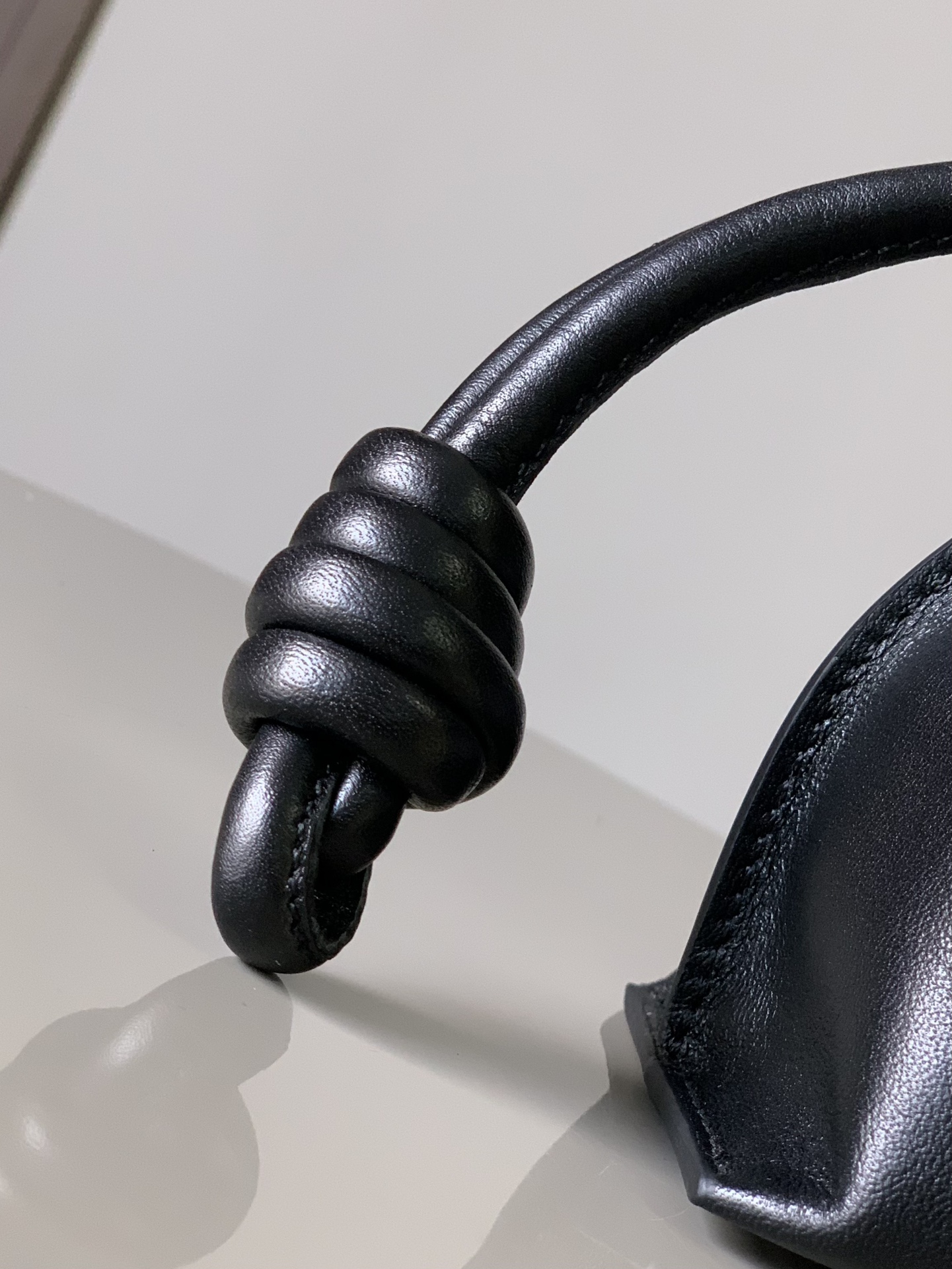 L0ew* flamenco-22.5*18*9cm